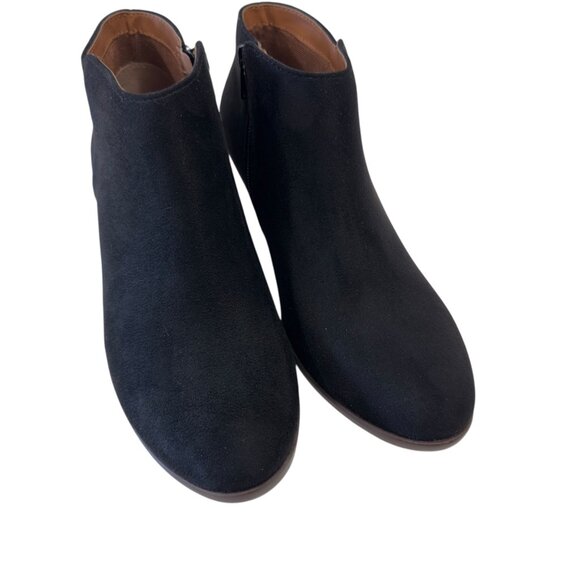 Soda Black Faux Suede Ankle Booties With Low Block Heel & Side Zipper - Picture 10 of 14